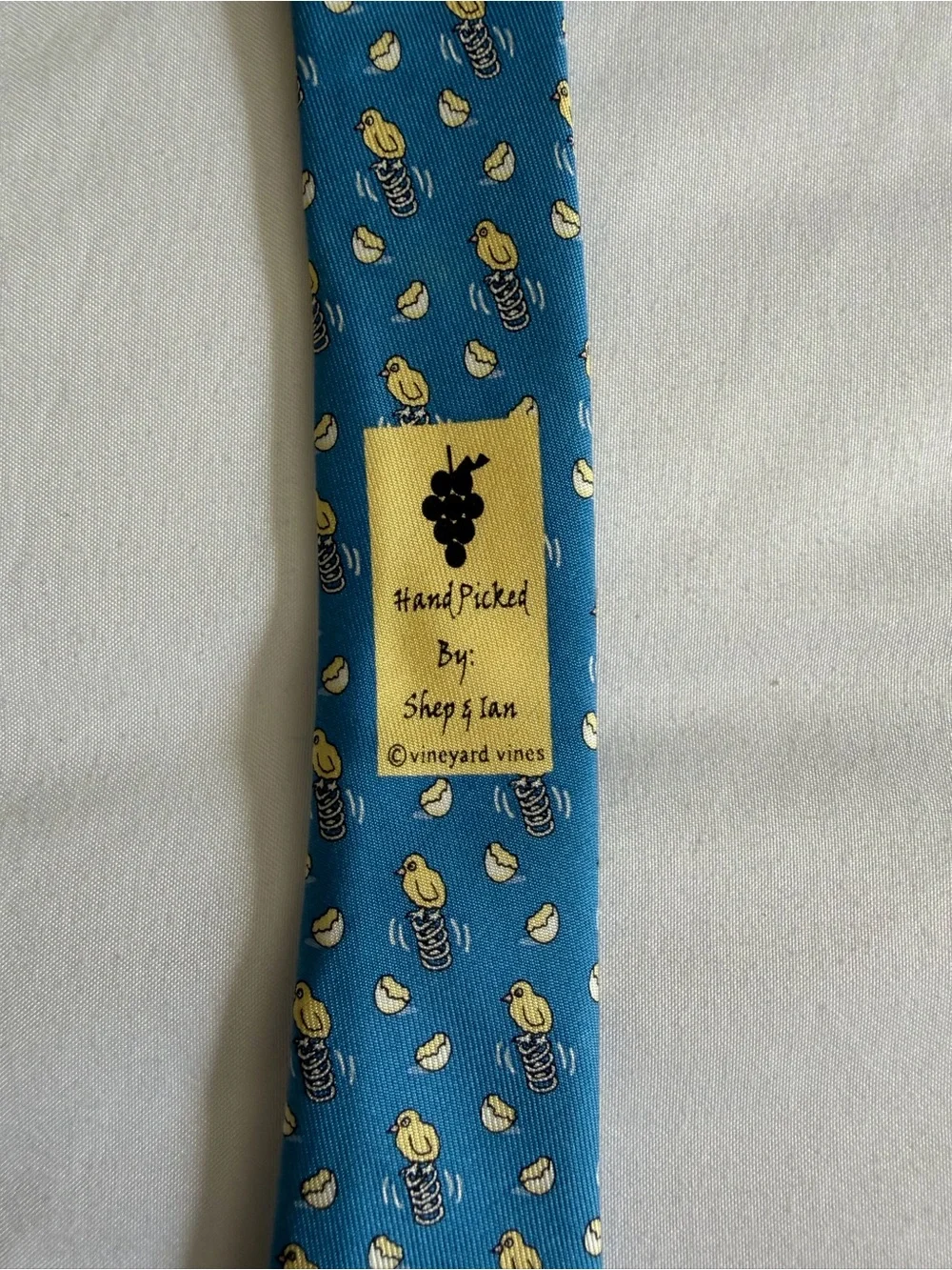 Vineyard Vines 100% Silk Spring Chicken Egg Blue Yellow Pattern Tie